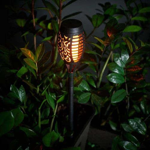 Светильник светодиодный Факел с эффектом пламени с солнечн. панелью и датчиком освещенности Lamper 602-1012 фото 2