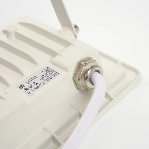Светодиодный прожектор SAFFIT SFL90-30 IP65 30W 6400K белый 55072 фото 5