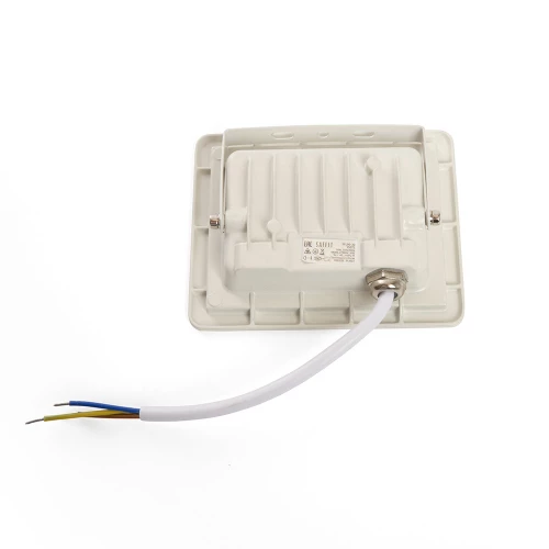 Светодиодный прожектор SAFFIT SFL90-30 IP65 30W 6400K белый 55072 фото 4
